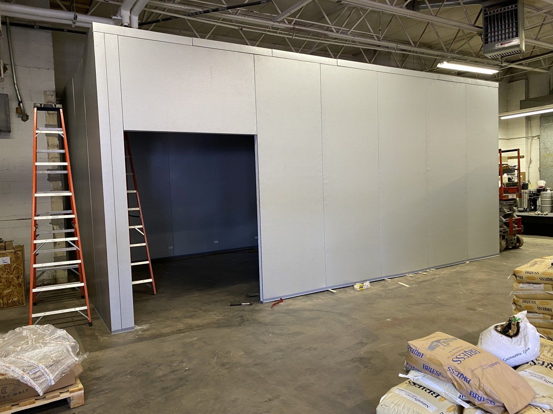 Installation Walk-in Cooler – Moline, IL - A & A Refrigeration