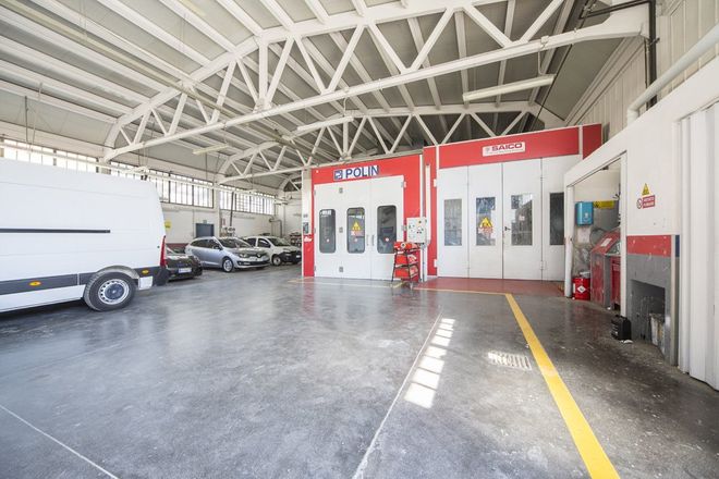 spazi interni dell'officina