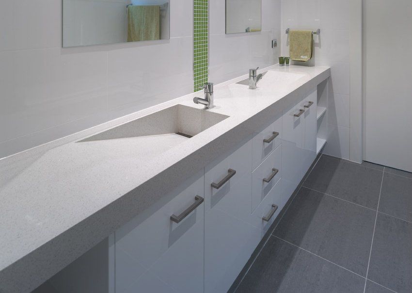 White colour quartz surface installed on the storage cabinets