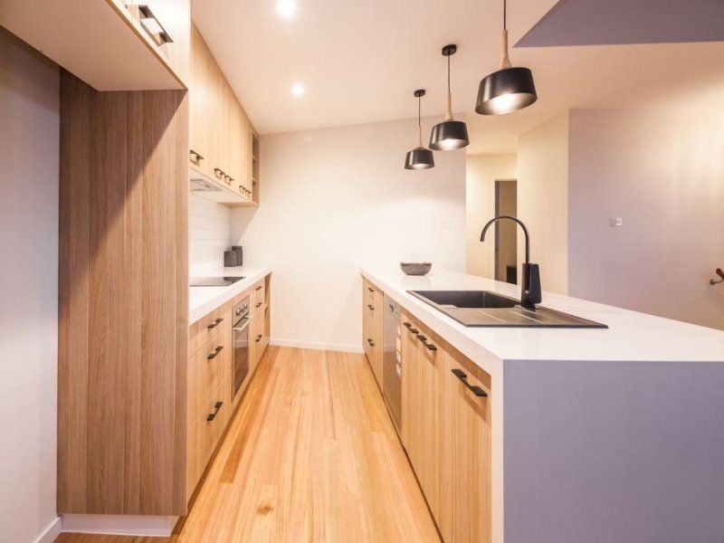 White colour quartz surface installed on the storage cabinets