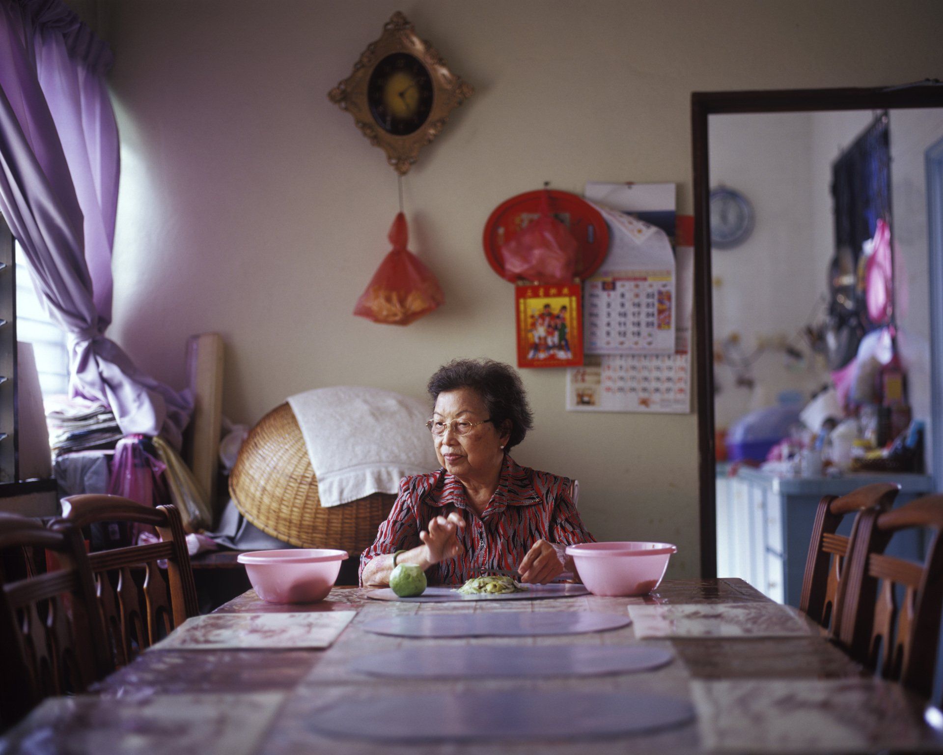 “Eldest Aunt”, from the project “Convergence,” Penang, Malaysia, 2010. 40x50cm