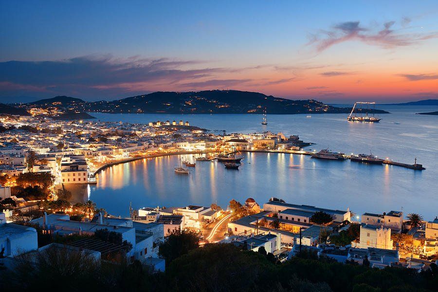 Mykanos Bay