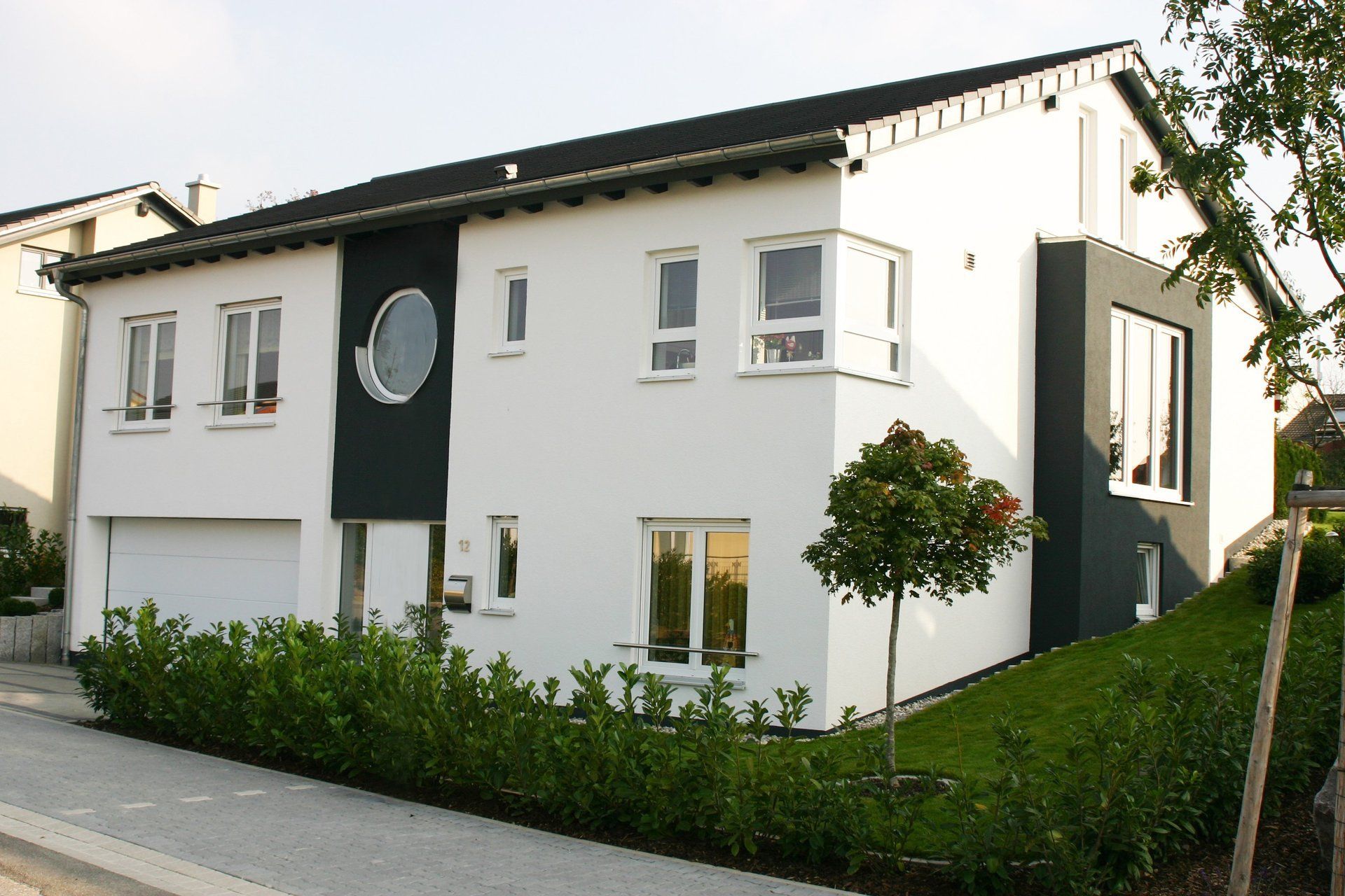 1. Referenz - Moderne Architektur