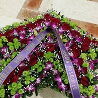 Decorazione floreale per funerale