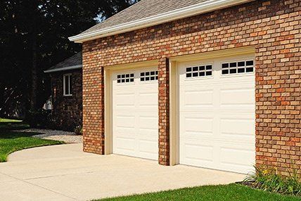 4251 raised panel garage door