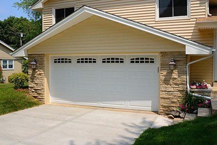 4255 raised panel garage door