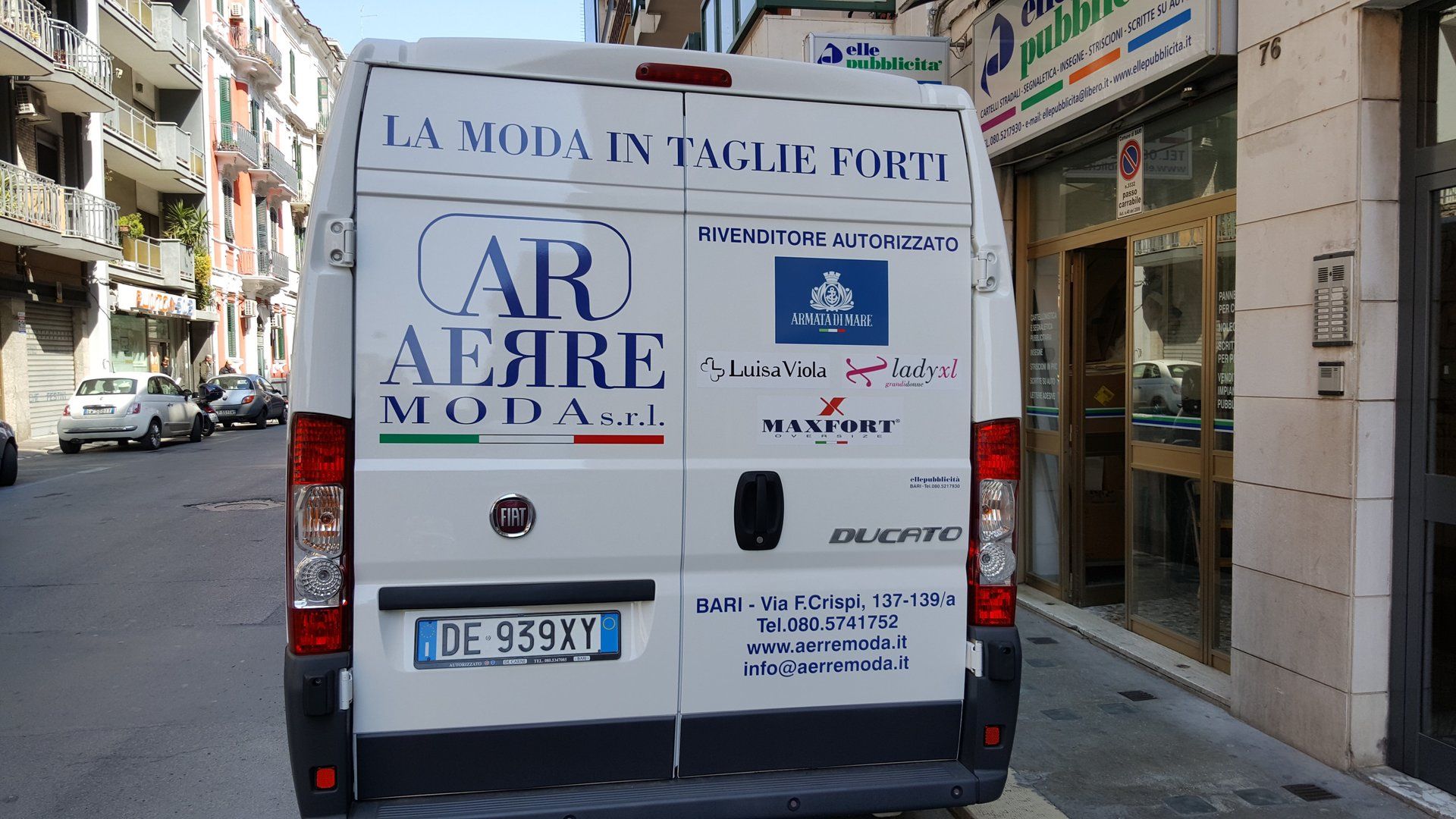 scritte su auto
