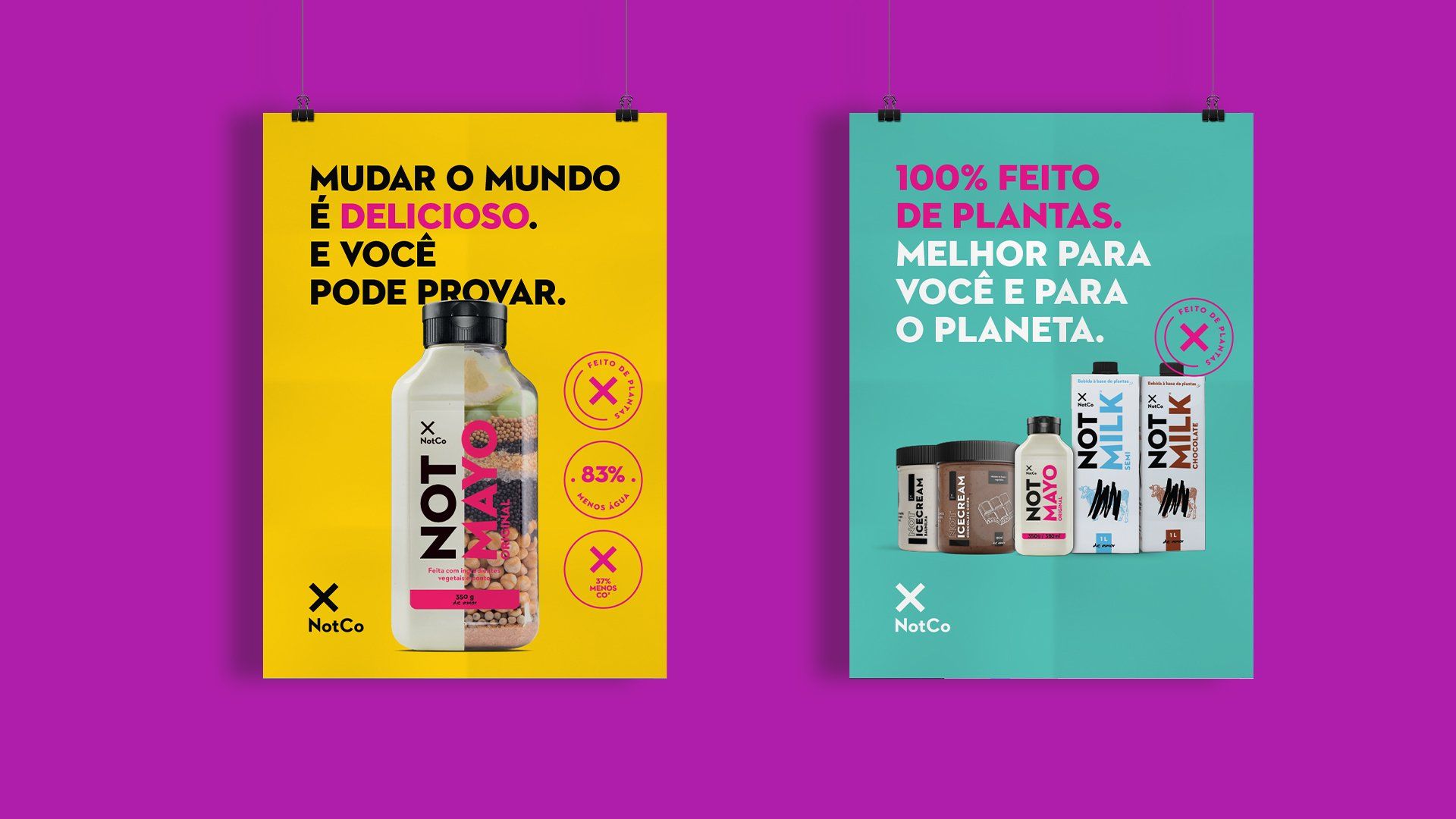 Um pôster amarelo e um azul com uma garrafa de água em um fundo roxo.