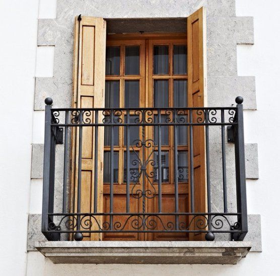 Juliet balcony
