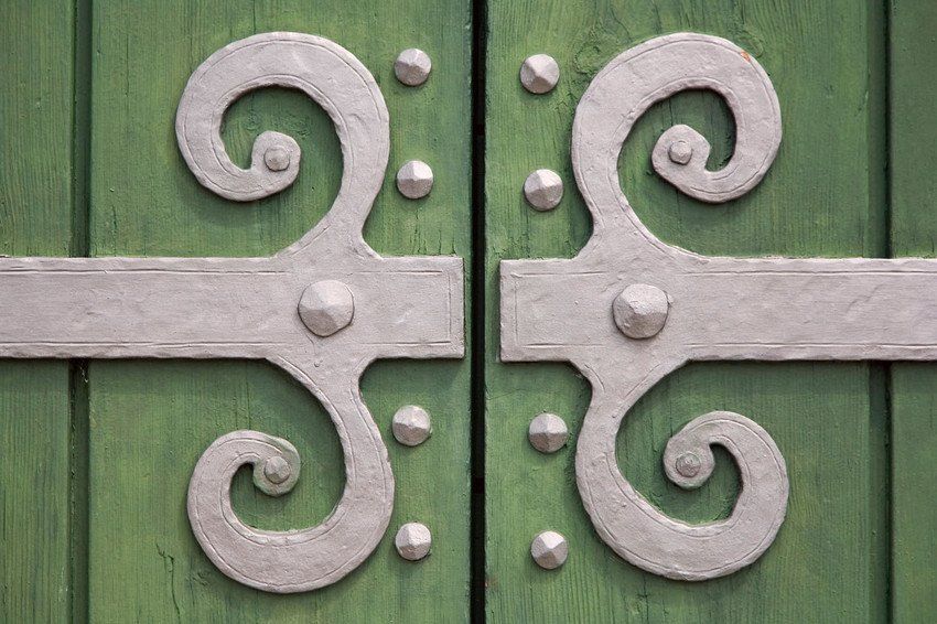Ornate hinges