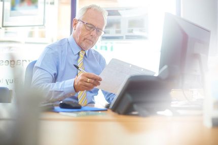 A man who offers accounting services in the Geelong area