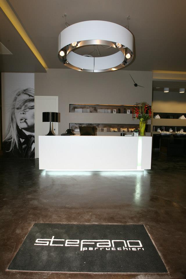 Interno salone parrucchiere 4
