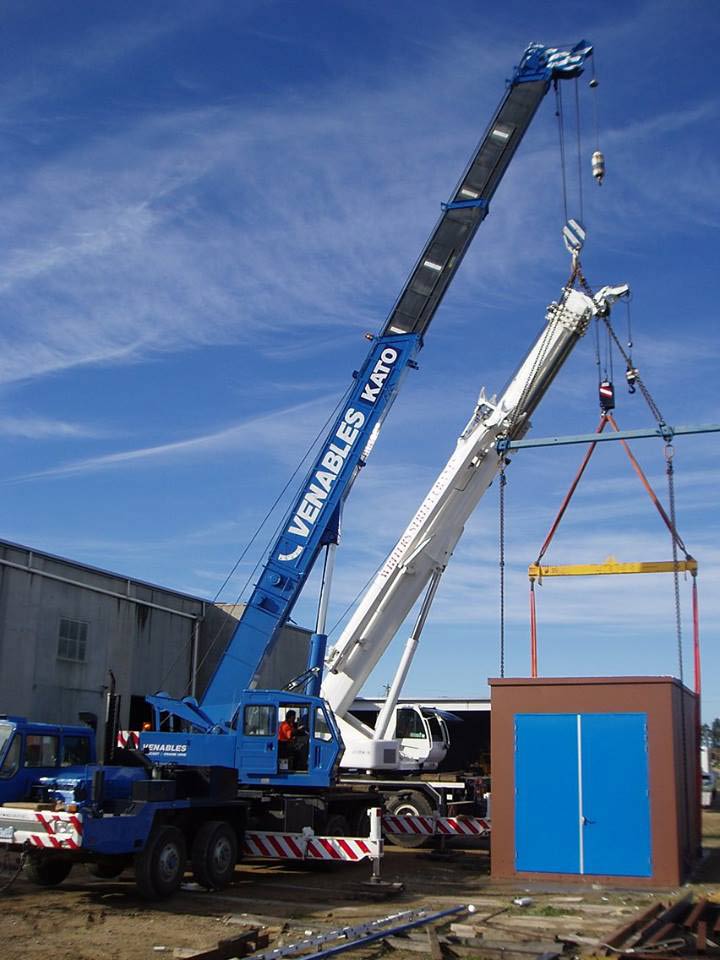 a blue and white crane
