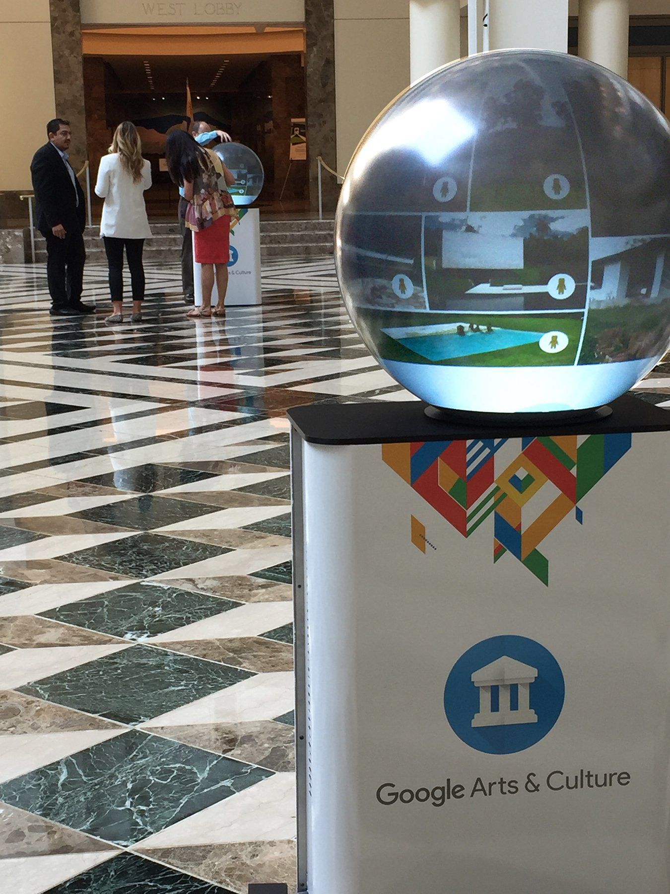 Pufferfish Interactive Display at Google Event.