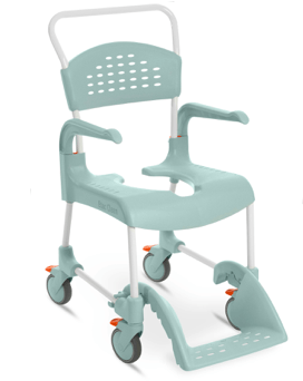 Una silla de ducha de color azul claro con ruedas, apoyabrazos y un asa para ayudar.