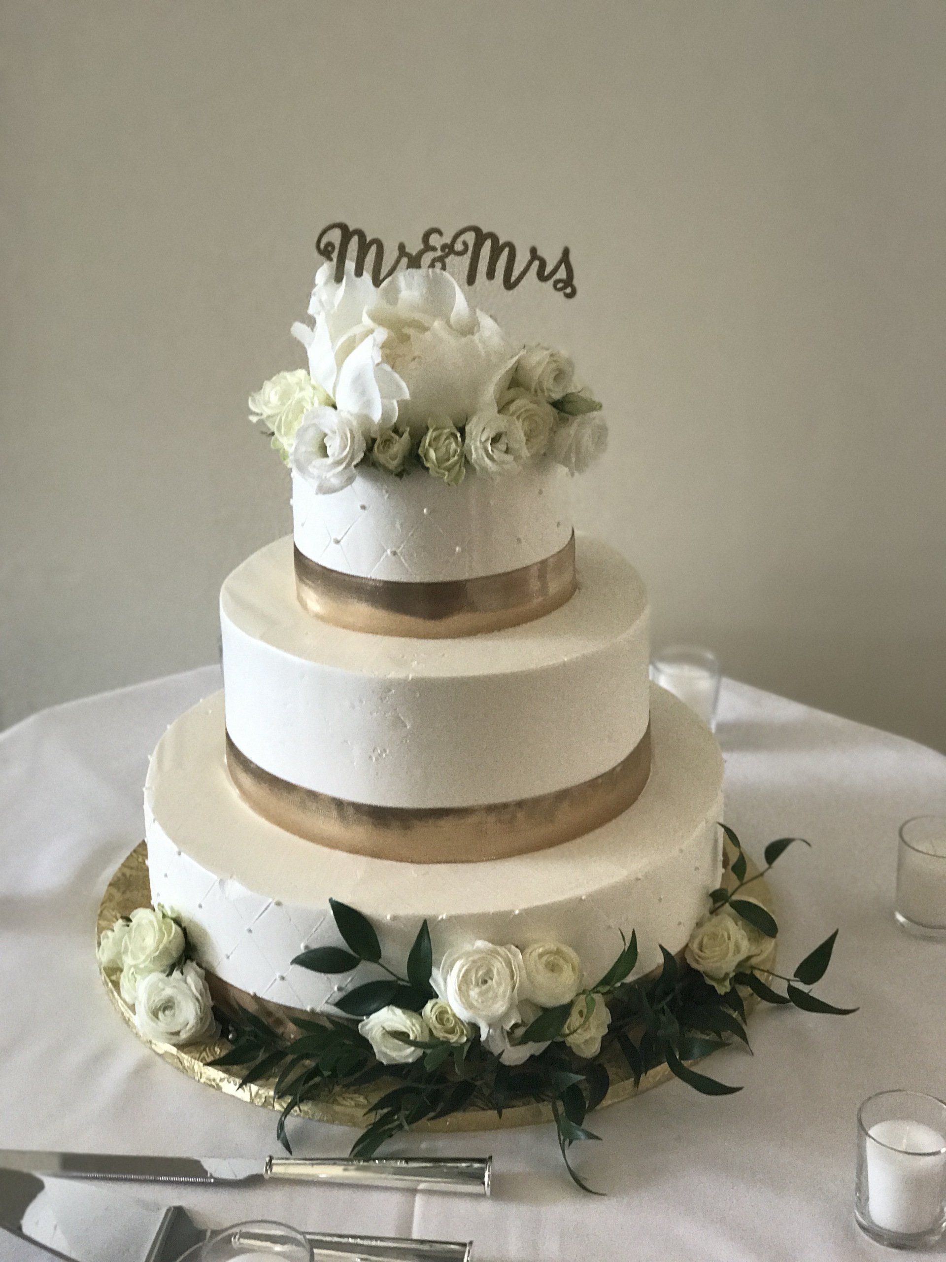 White on White Cake