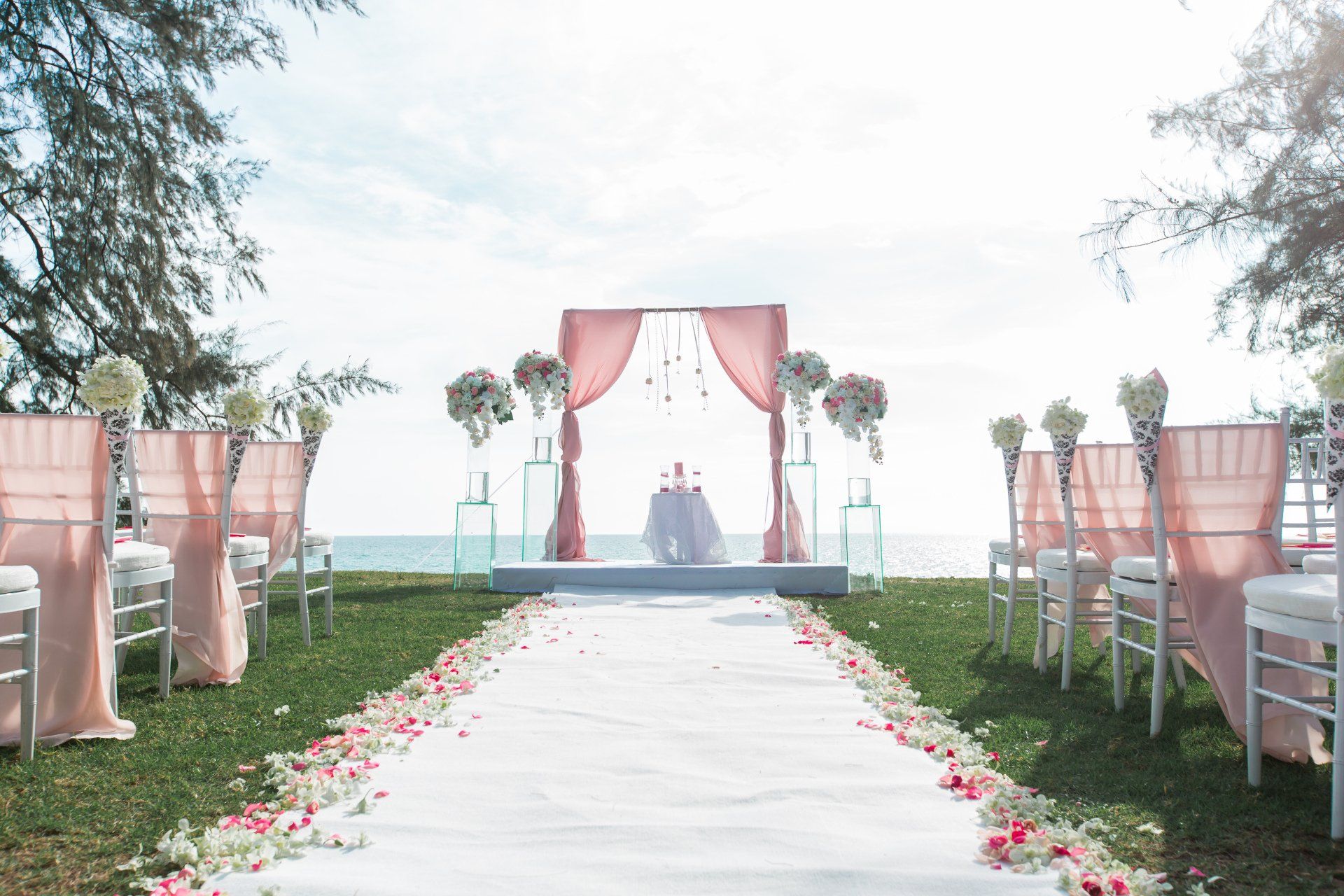 Wedding with petals