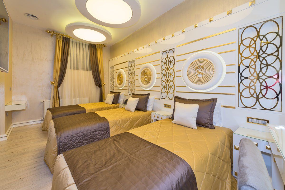 The Million Stone Hotel , Superior Üç Yataklı Oda
