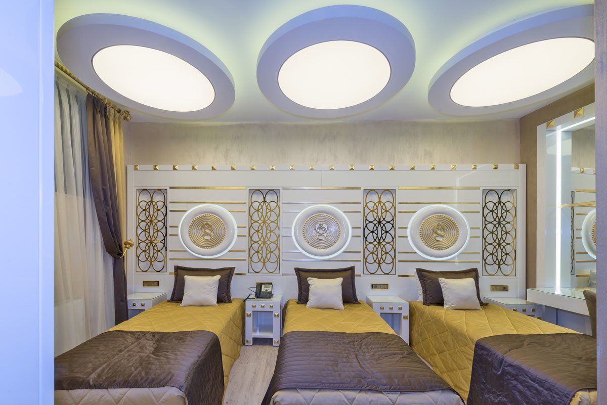 The Million Stone Hotel , Superior Üç Yataklı Oda