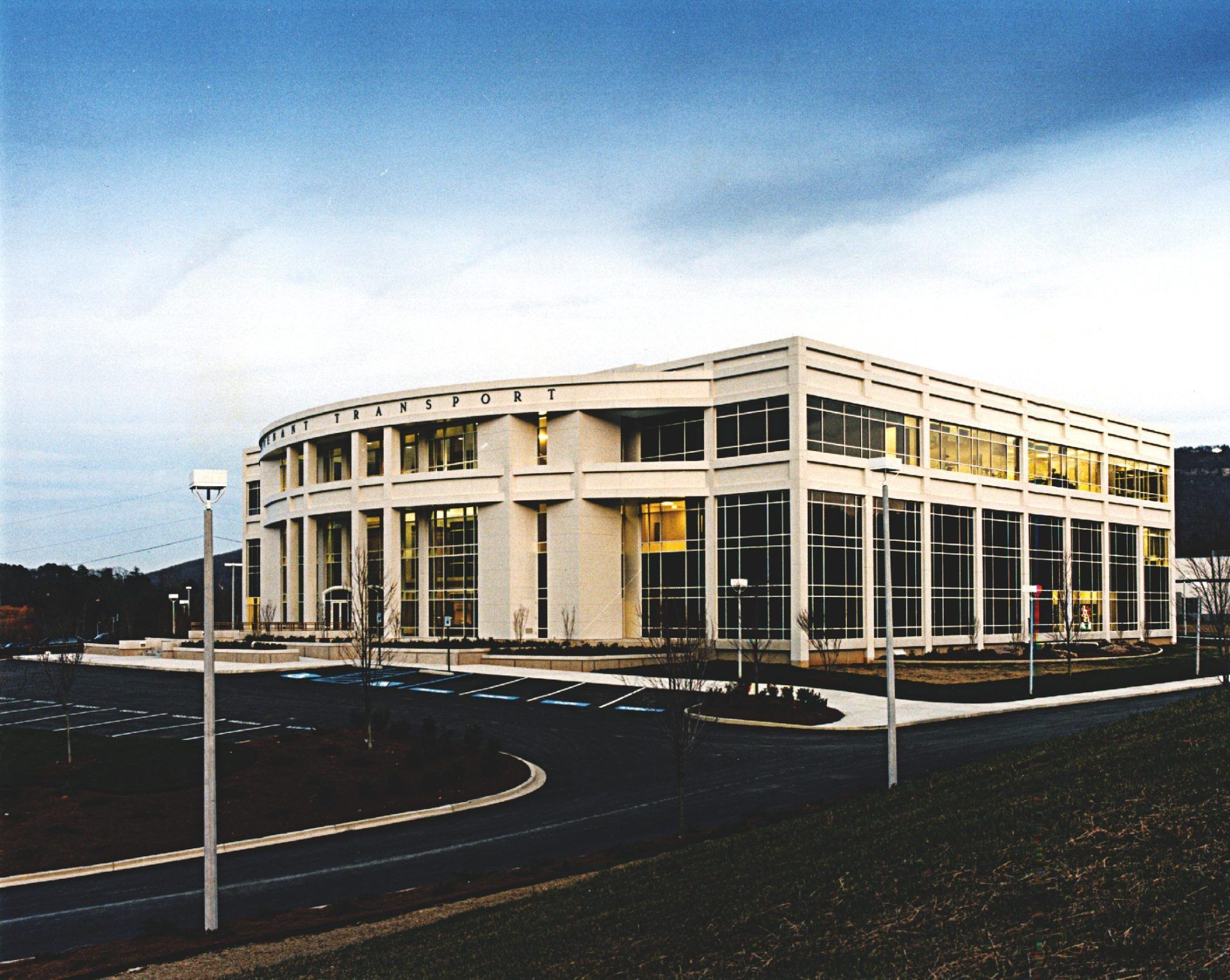 A large white building with a lot of windows