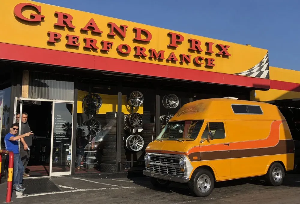 Grand Prix custom van