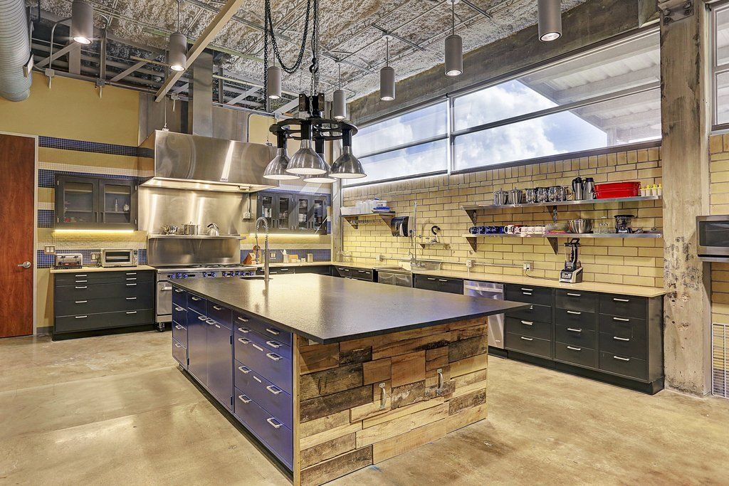 Commercial space 1