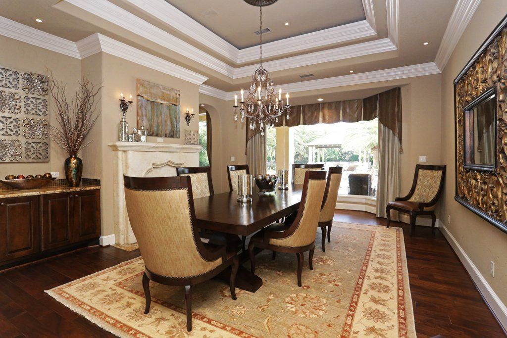 Dining room 1