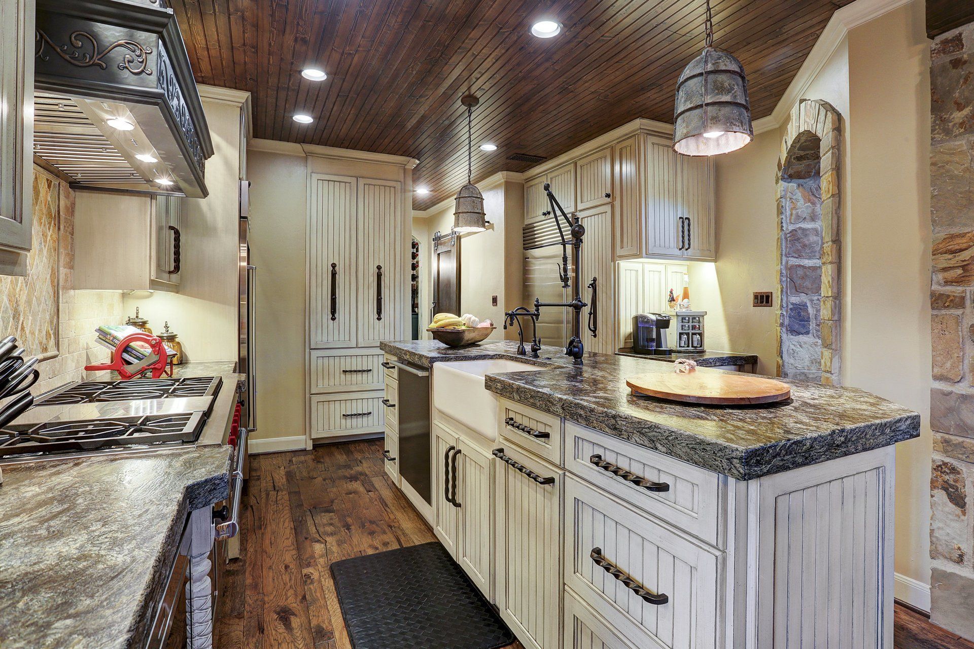 Kitchen 7