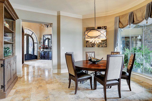 Dining room 3
