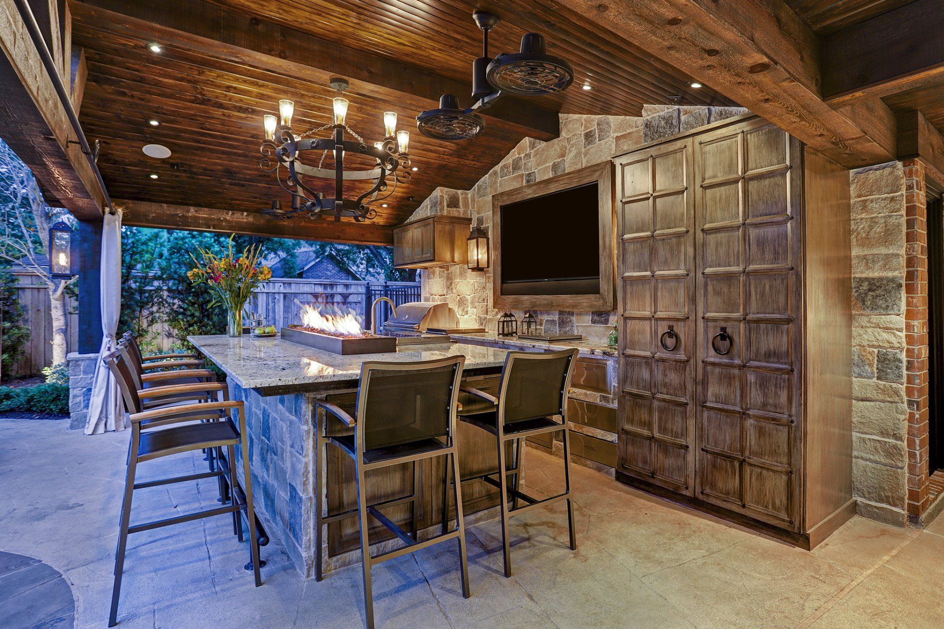 Outdoor Kitchen 3