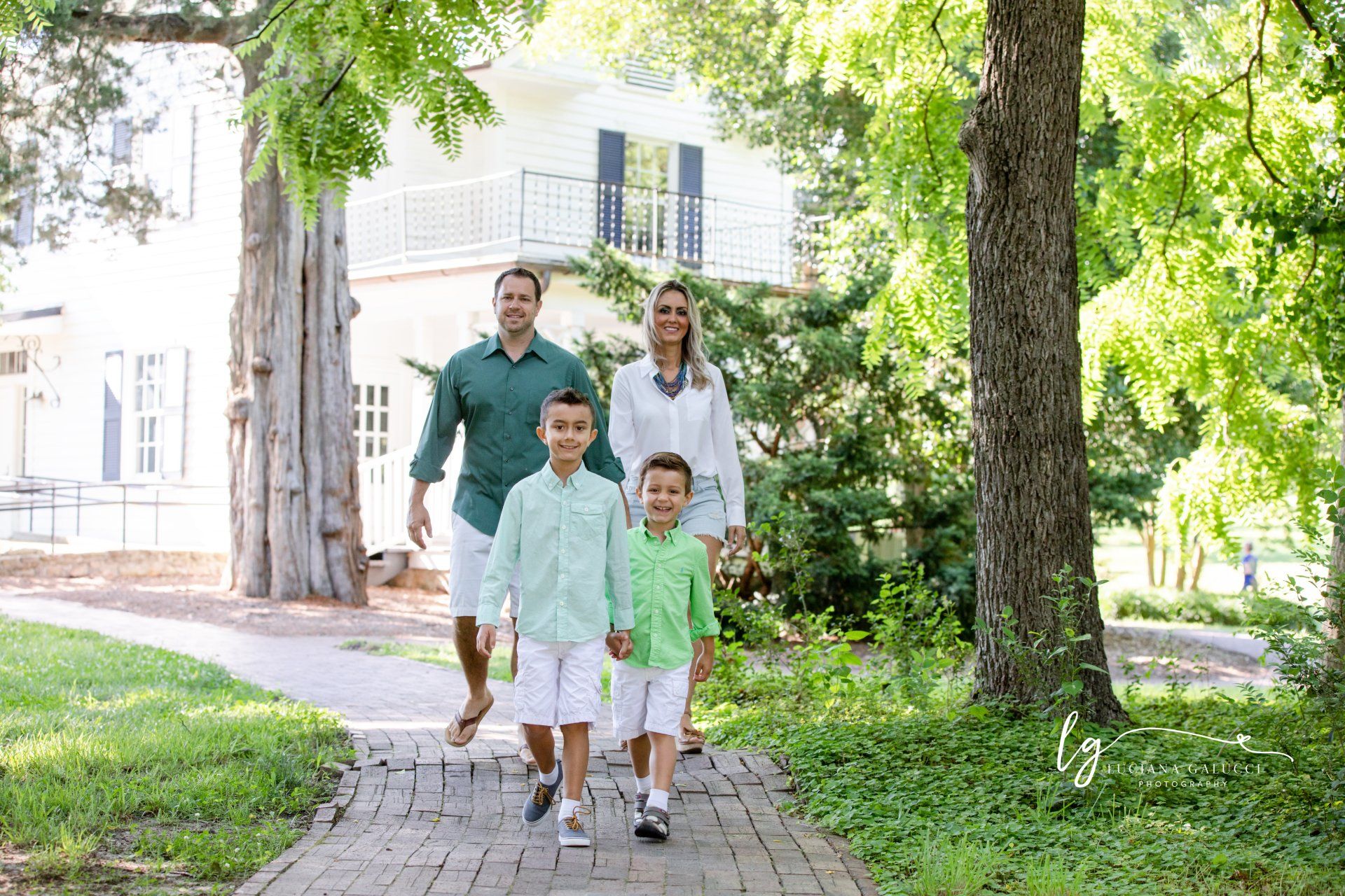 Family Photoshoot at HISTORIC OAK VIEW PARK, Raleigh NC