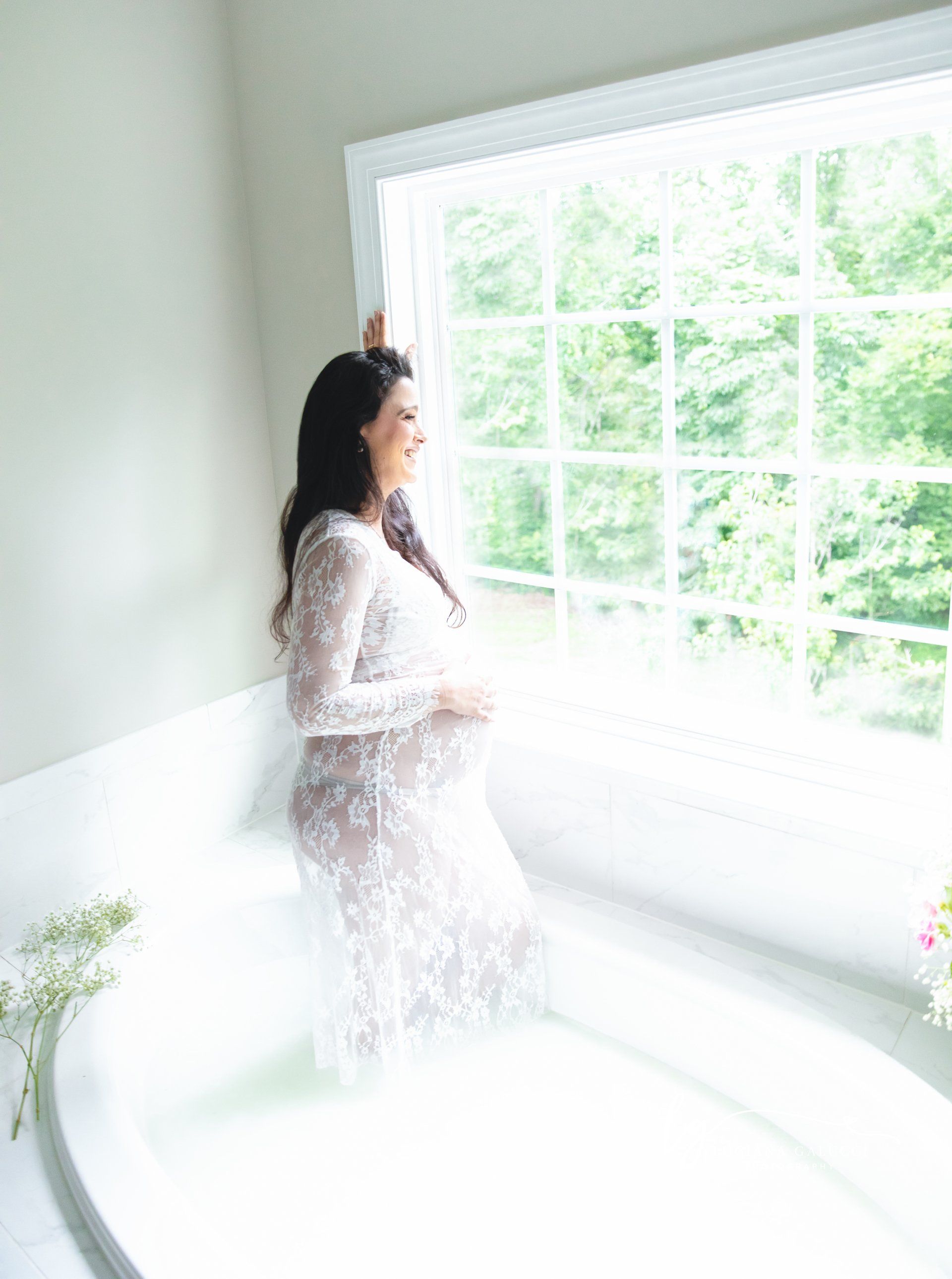 Milk Bath Photoshoot by Luciana Galucci Photography