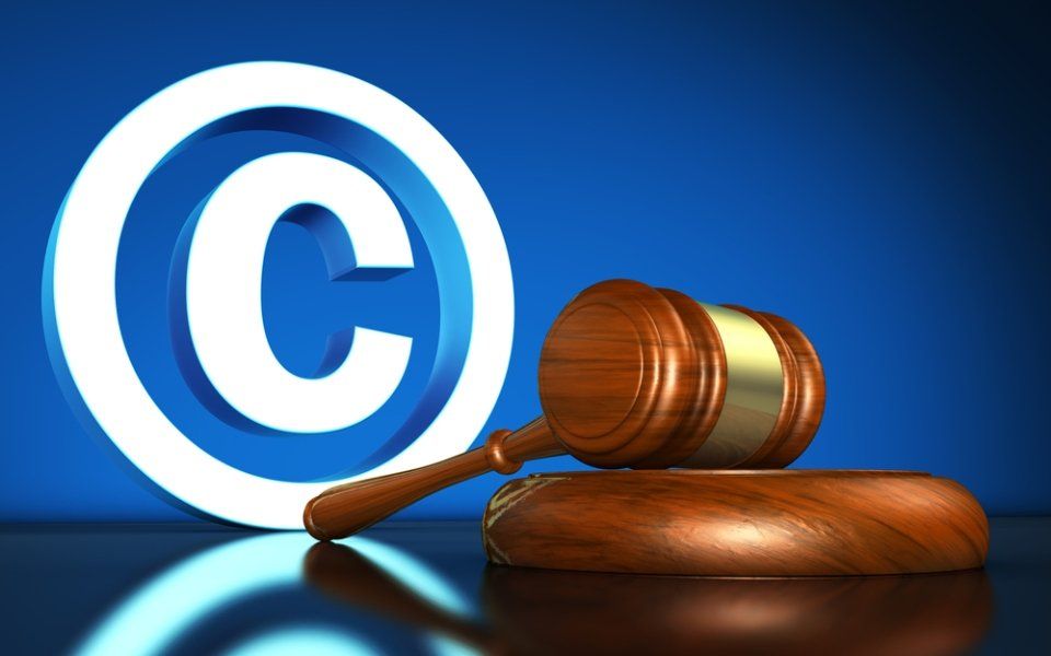 Martello e copytight