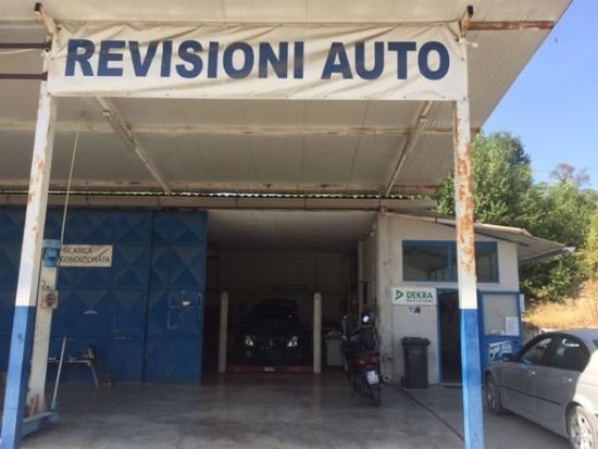 interno del centro di revisioni