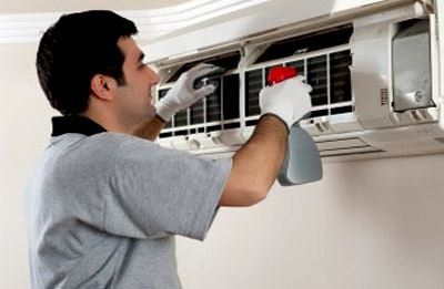 coppia che soffre il caldo