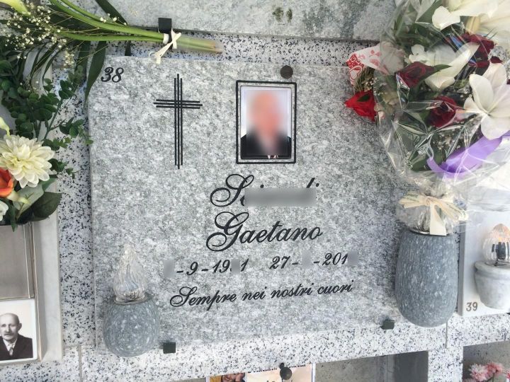 lapidi per loculi