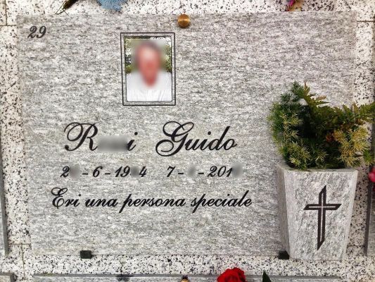 loculo con fotografia