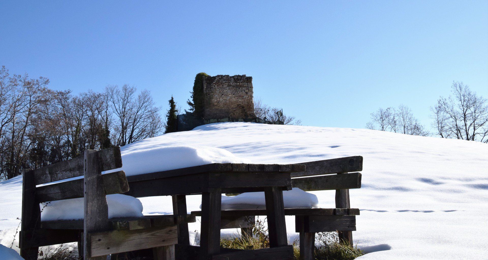 Montagna innevata