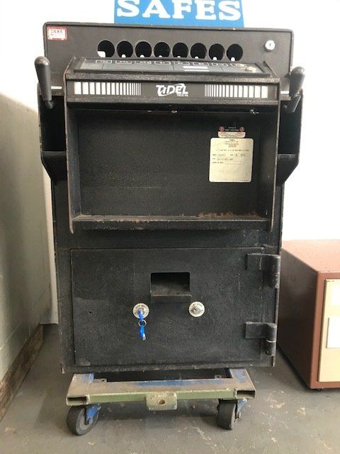 Victoria Safe, Old safe, key safe