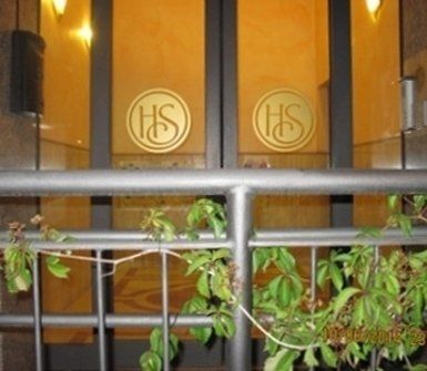 entrata dell'albergo entrata dell'albergo