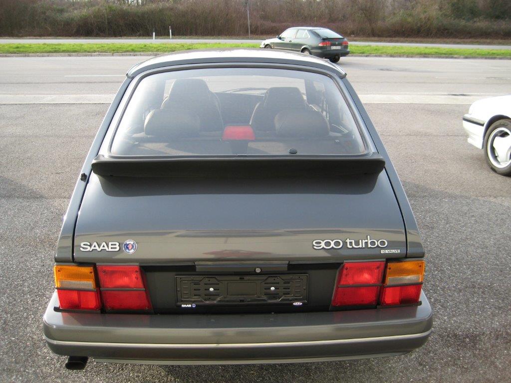 Saab - 900 Turbo