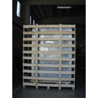 Cassa realizzata con un bancale in legno