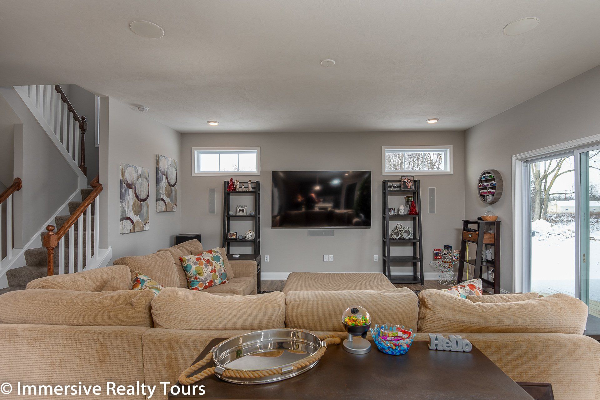 Livingroom with door to patio