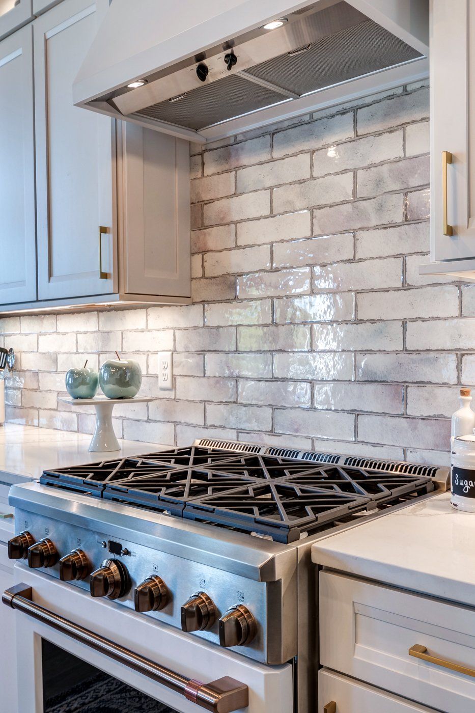 gas range and range hood