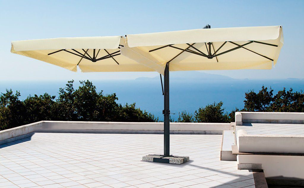Ombrellone per esterni su una terrazza