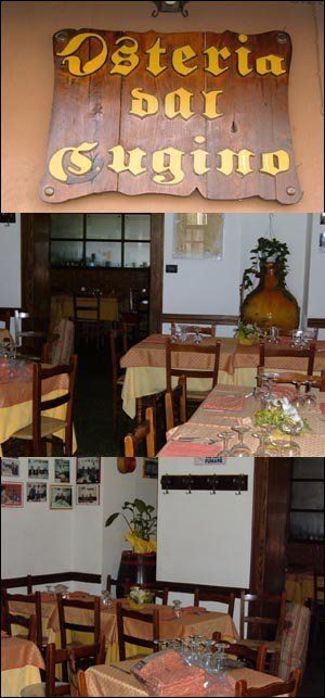 insegna e tavoli di una trattoria