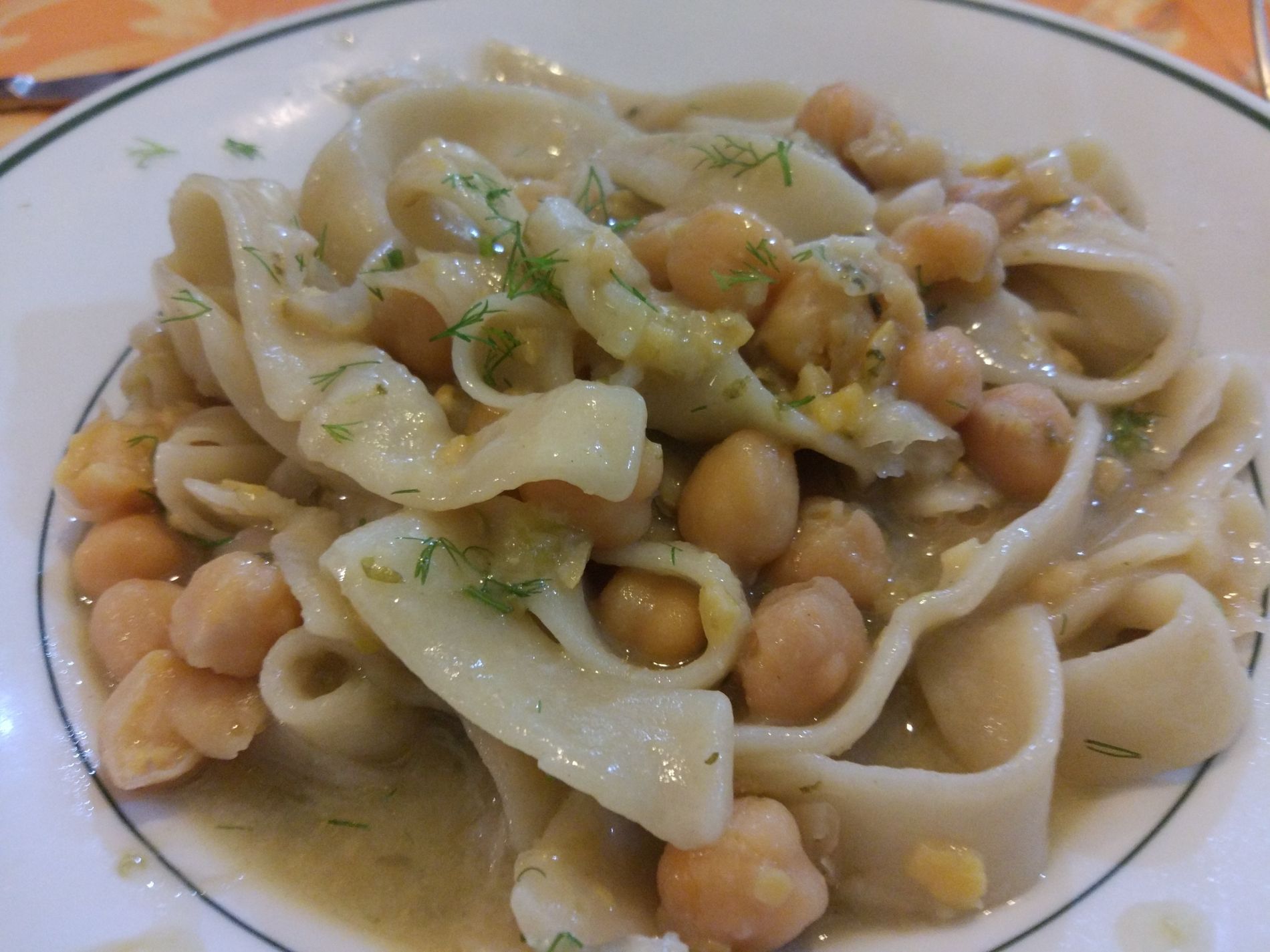 pasta lunga con i ceci