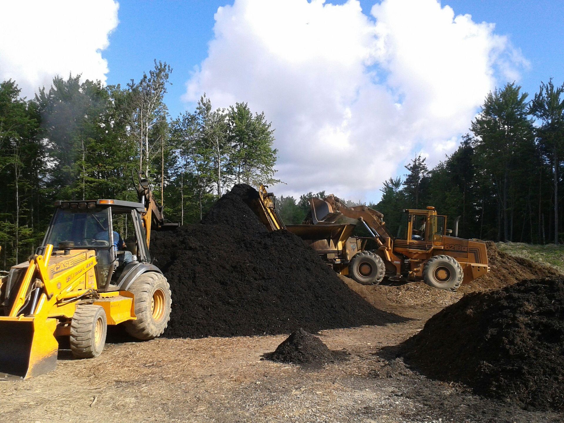 McClymonds-Wallace Mulch Supplies