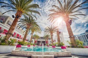 vegas holiday vacation hotel