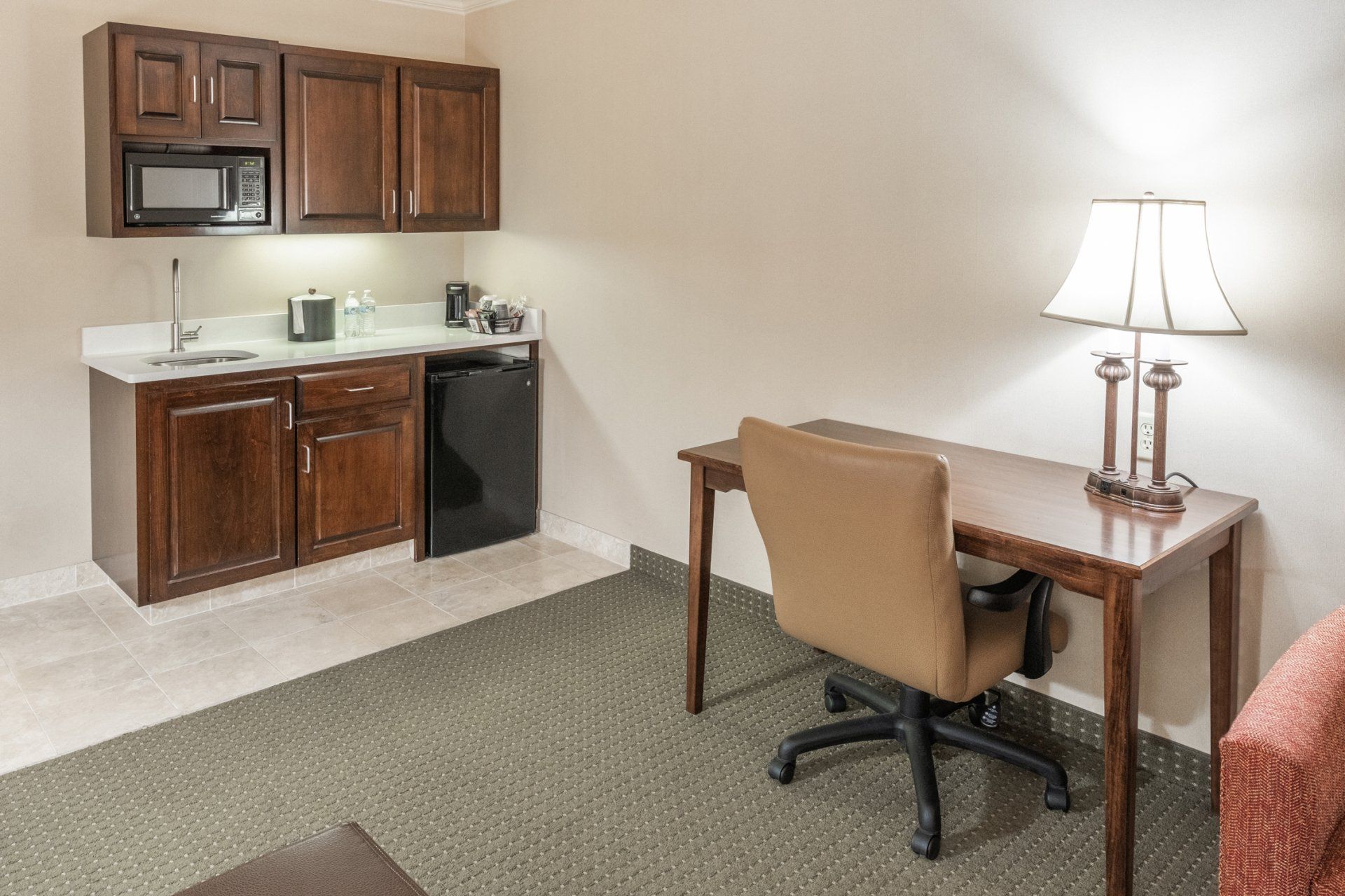 king suite kitchenette hotel room